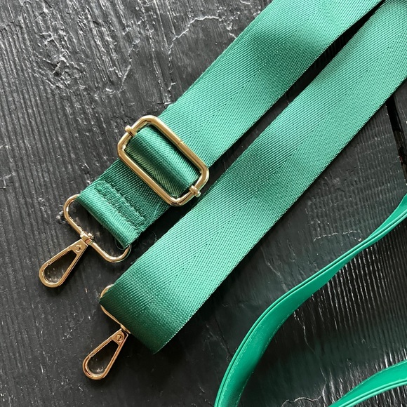 Anthropologie Kelly Green Faux Leather Quilted Pillow Purse Crossbody - Picture 10 of 16